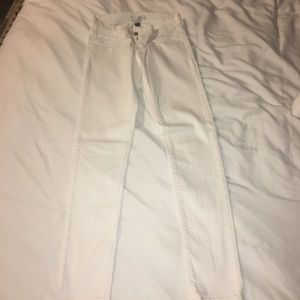 White skinny jeans